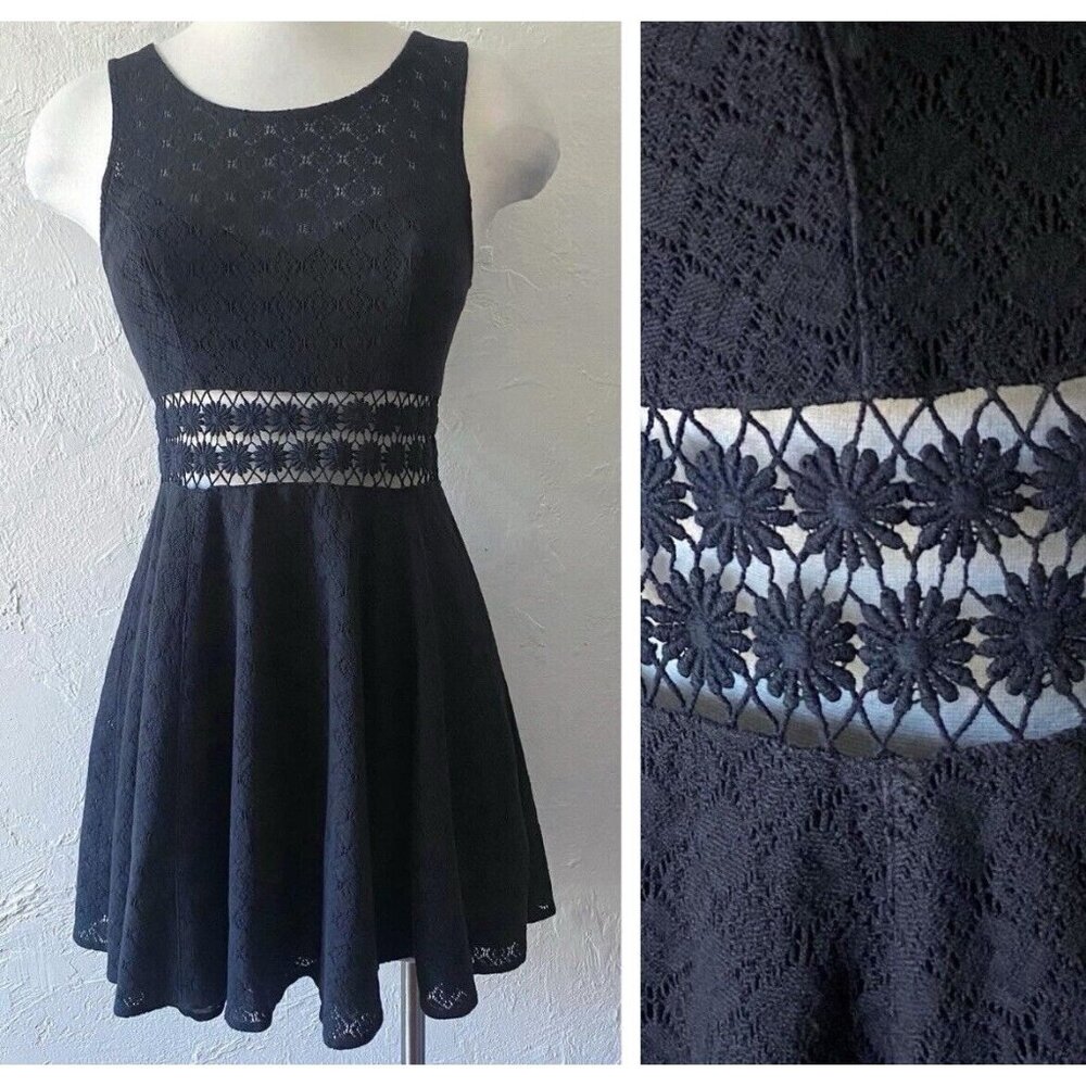 Free People Womens Lace Mini Skater Dress Sz‎ 4 Black Crochet Waist Daisy Lined